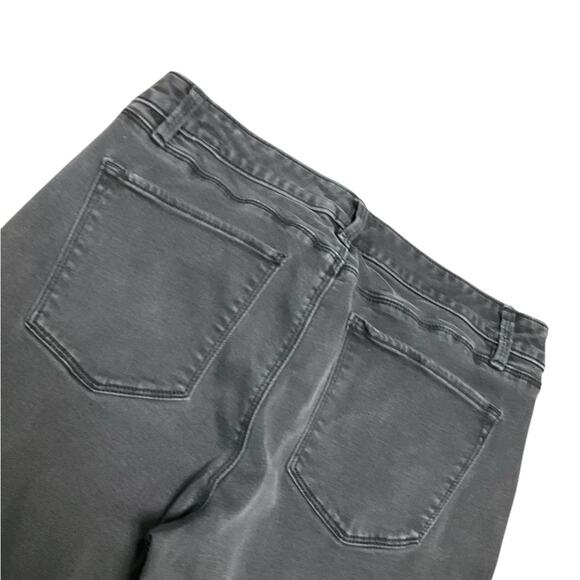 Women's Black Jeans with Embellishment WHBM Size 8 EUC - Picture 6 of 7